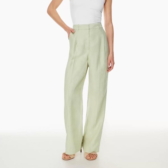 Aritzia Wilfred Pastel Sage Green Carrot Linen Pants in size 00 - Picture 4 of 7
